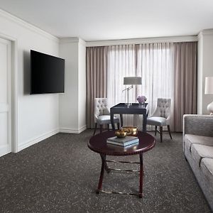 Executive One-Bedroom King Suite